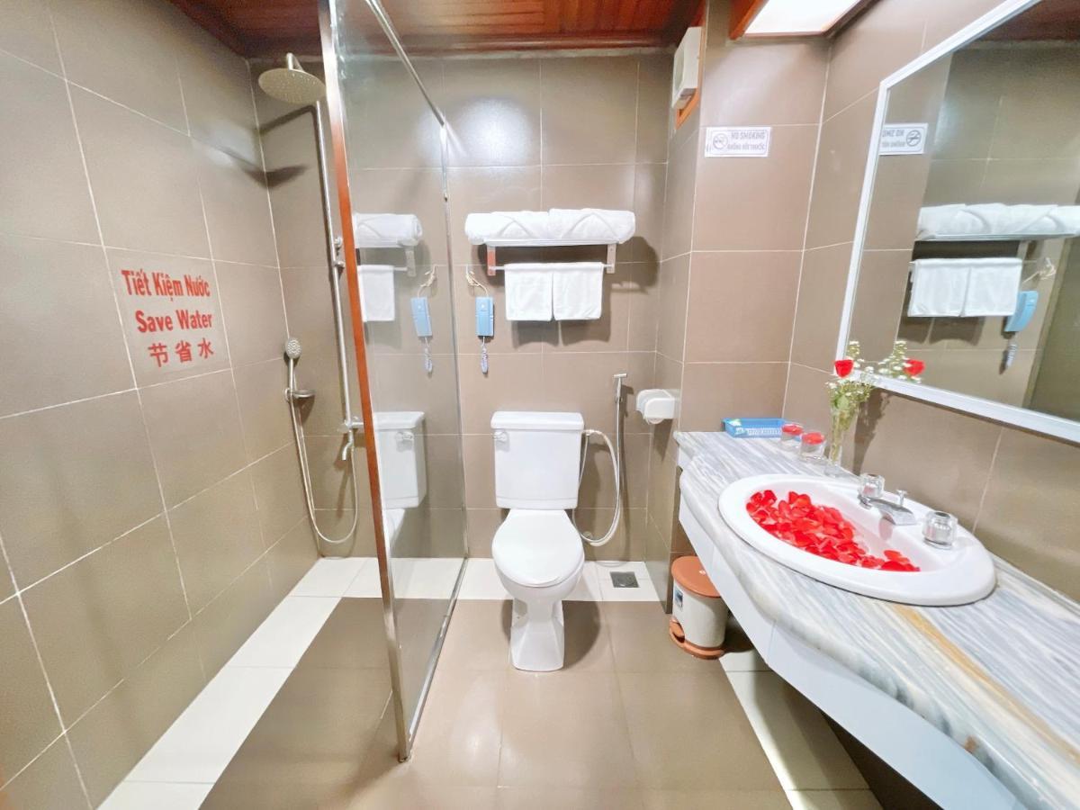 Khách sạn Hanh Long 2*